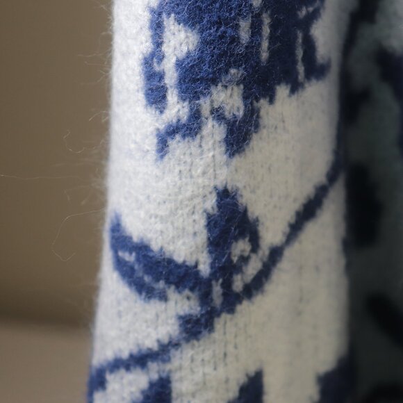Berthie Blue White Sweater Floral Jacquard Knit Size 4 - Picture 5 of 10